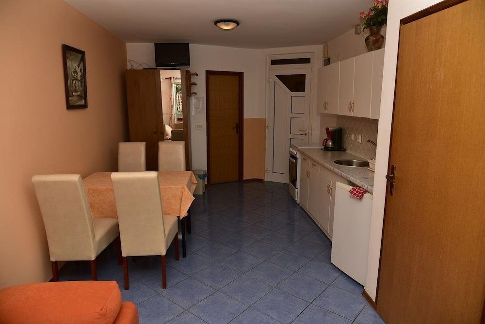 Apartments Ivka