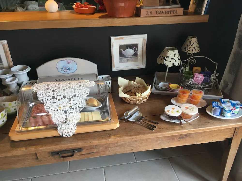 La Source Du Bonheur Chambres et Table dHôtes