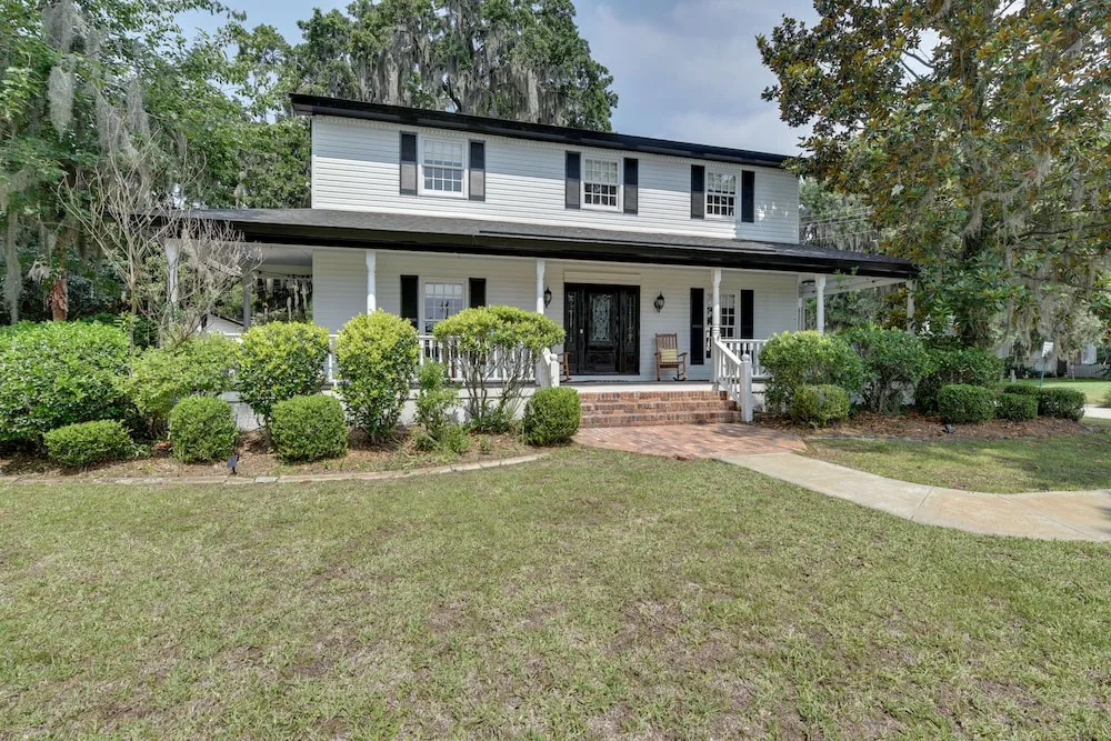 Chic Georgia Getaway w/ Pool & Deck, Near Beaches!
