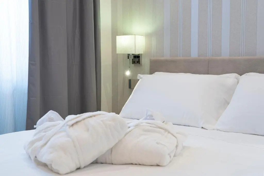 Varese Suites