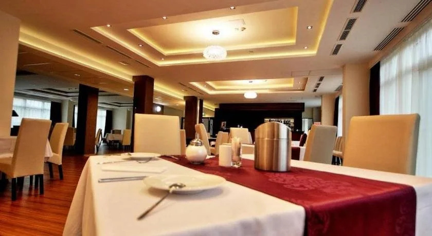 Hotel Aurora