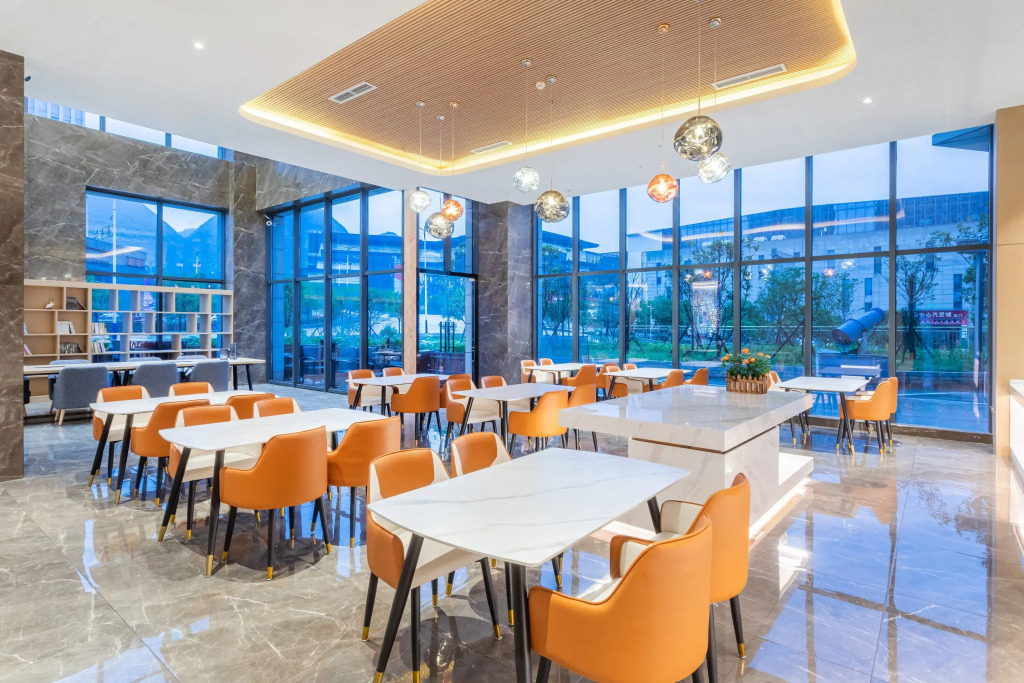 Qing Yue Shi Ye Hotel