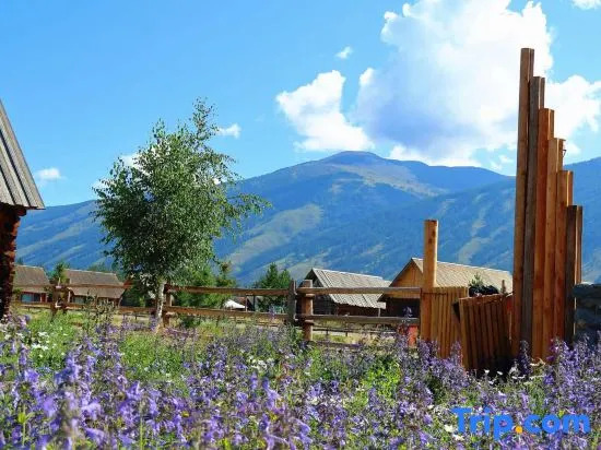 Leisurely Idle · Snow Mountain Panorama · Garden Vacation Apartment