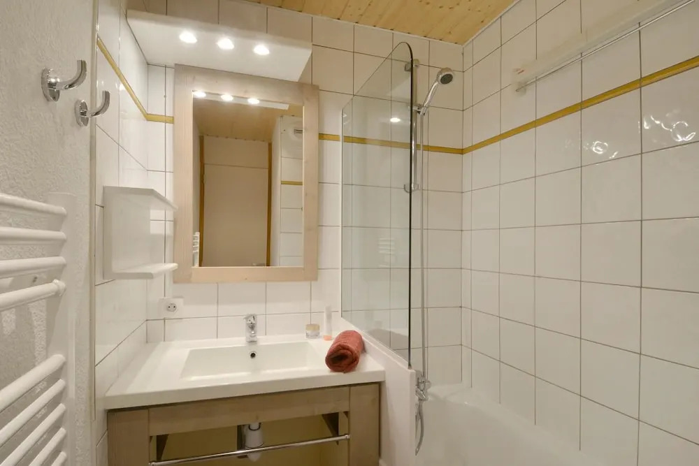 Belle Plagne Divisible Studio on the Resort Center for 4 People of 23mâ² Cs1101