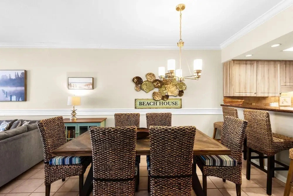 Navarre Towers 1202 - The Penthouse Pearl