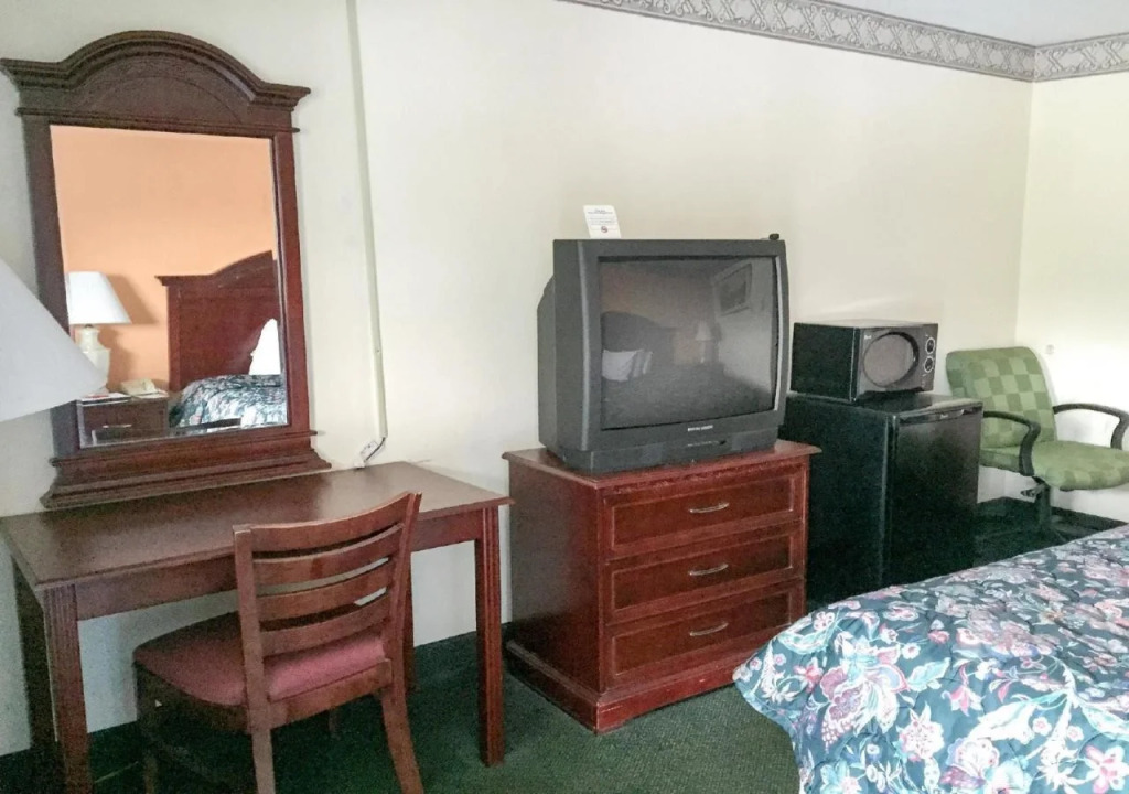 Motel 6 Calera
