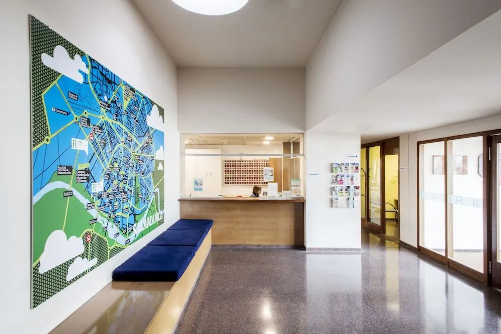 Residencia Universitaria Resa Hernán Cortés - Centro Adscrito a REAJ