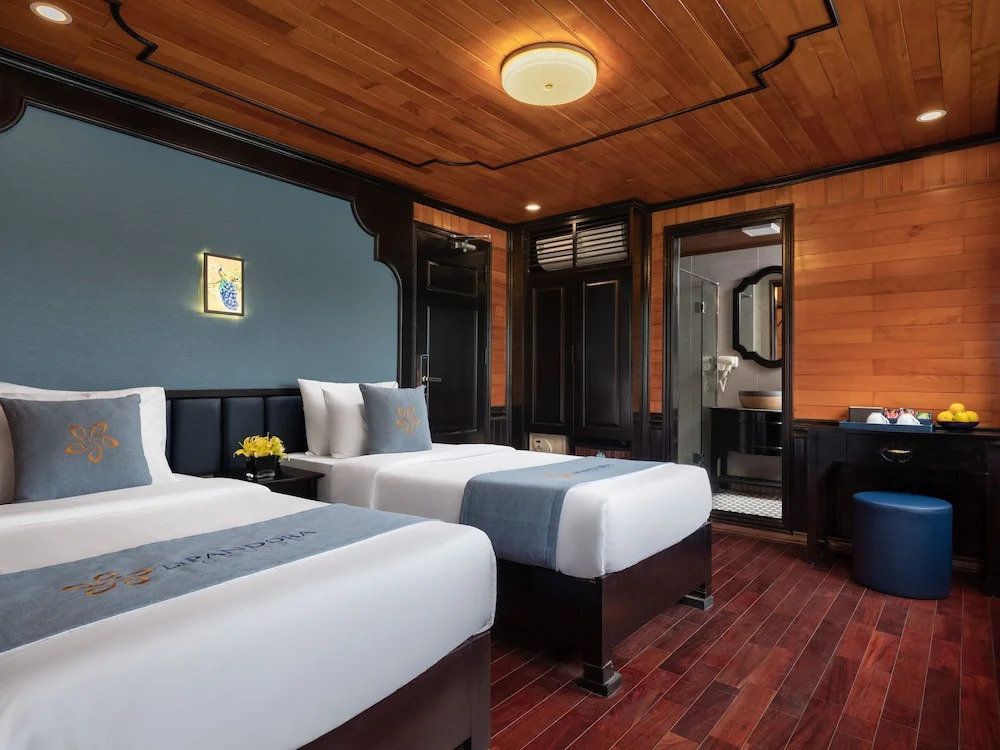 La Pandora Boutique Cruises