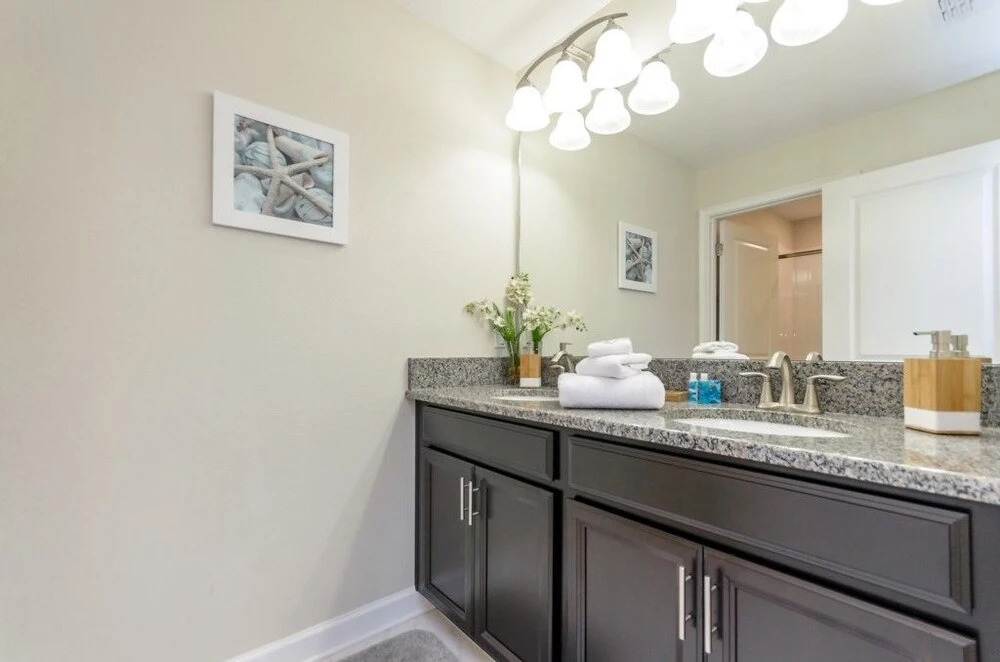 Amazing Townhome! - Storey Lake - 4804CS