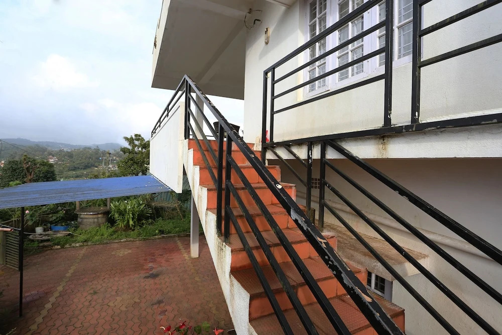 OYO 9157 Home Cozy Studio Hill Top Madikeri