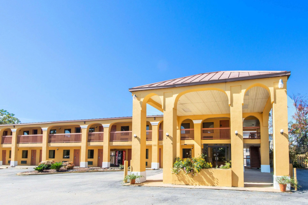 Days Inn Opelika