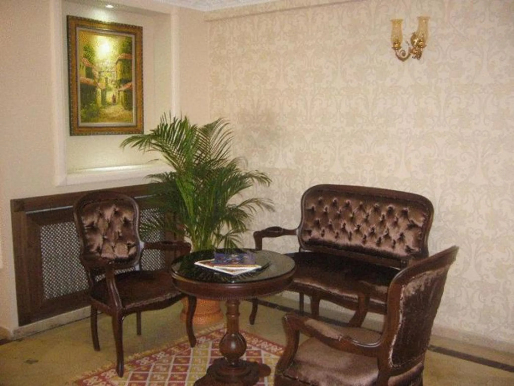 Lyon Hotel İstanbul