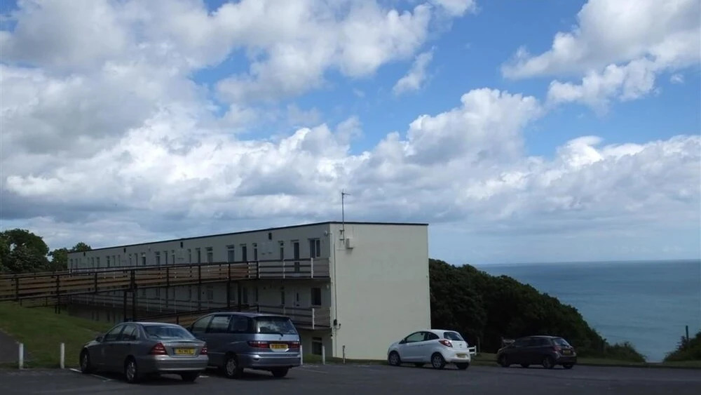 Devon Court 20