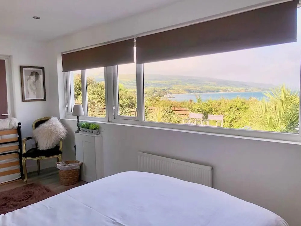 Ballygally Seaview and Garden 1 Bedroom Hideaway