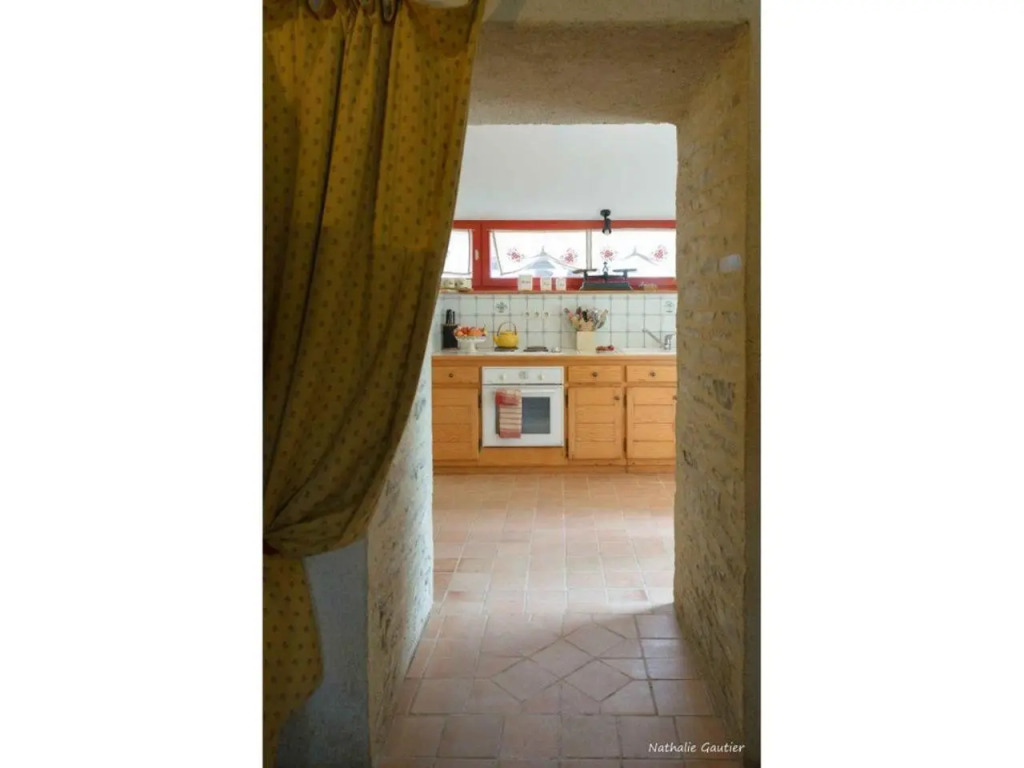 Maison de Campagne Spacieuse avec Piscine Privée et Jardin Clos - FR-1-306-1114