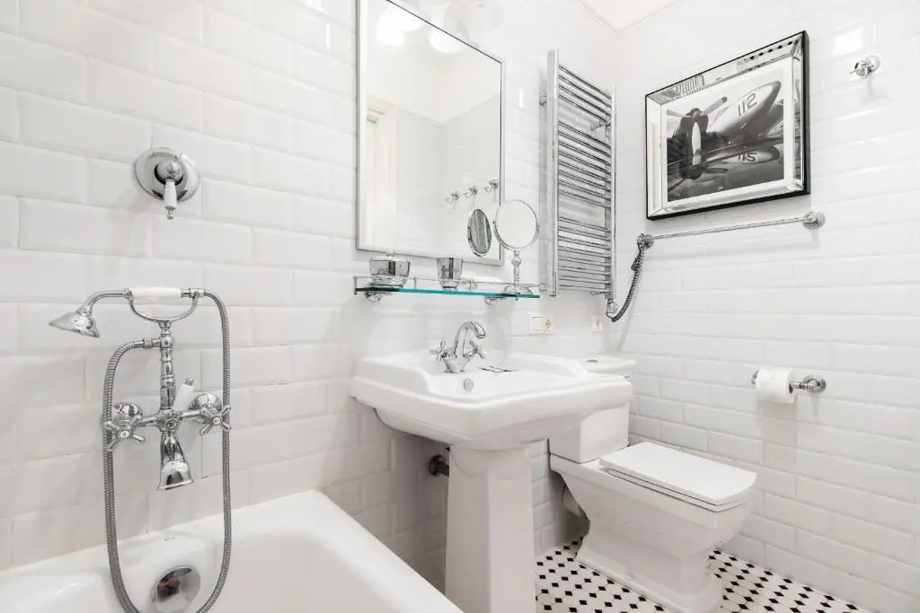 Stunning 2-Bedr Apartment with R Lauren accessories by Reside Baltic
