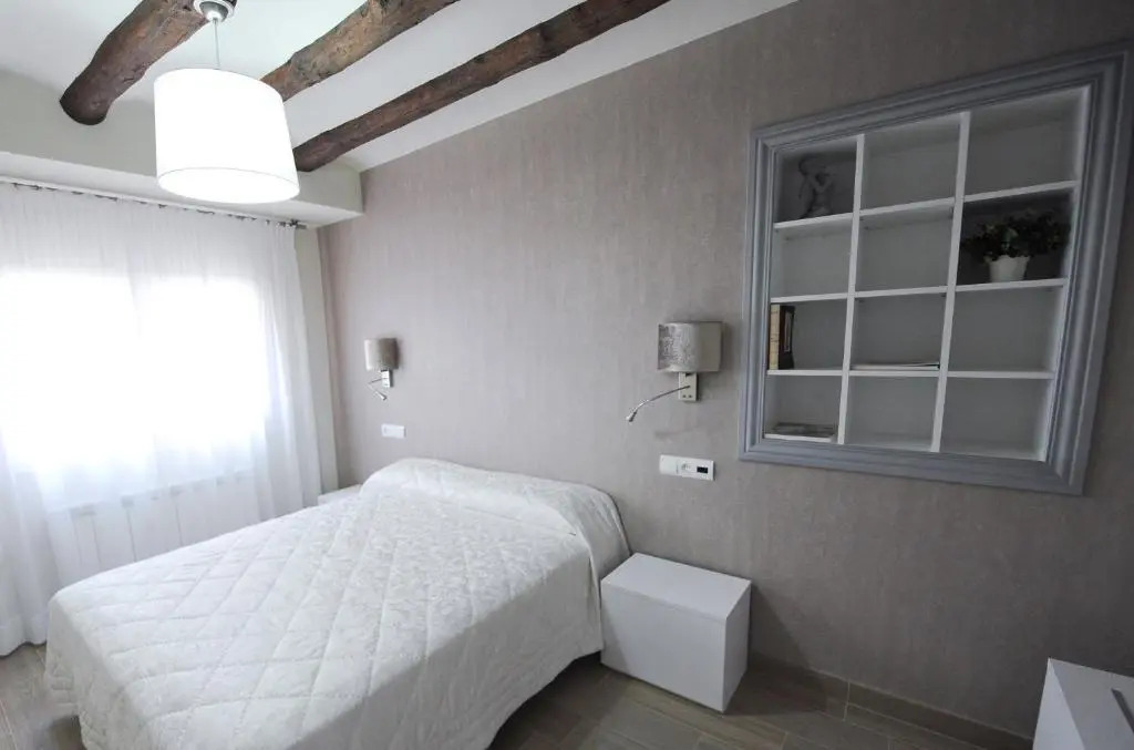 Apartamentos Turísticos Mirablanc