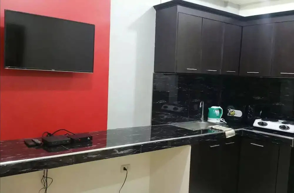 Luxury Suites E