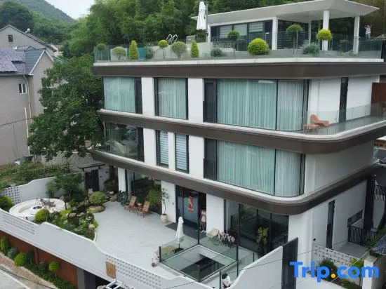 Mogan · Harajuku · Zhuyu Haven Private Hot Spring Creekside Homestay