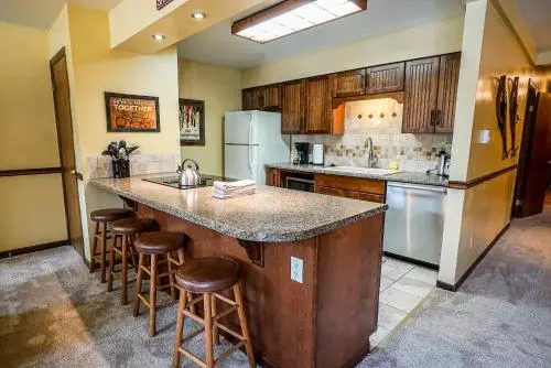 Park Place 102C