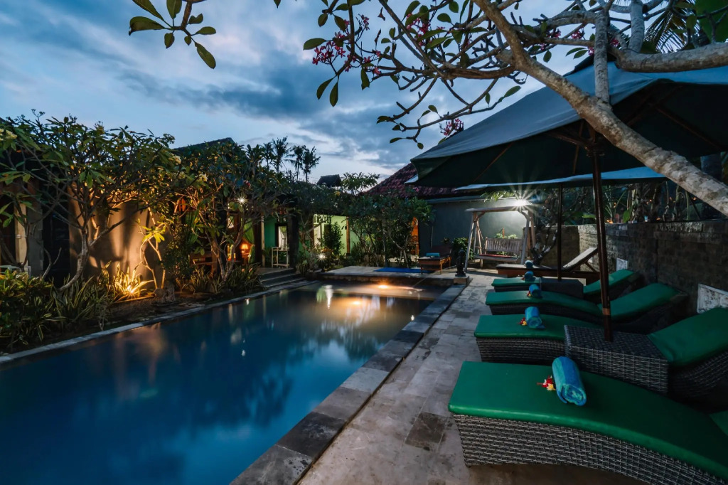 D and B Bungalows by DeWizZ Management
