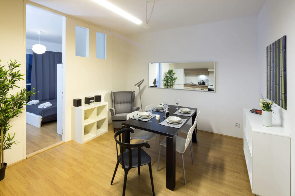 New Town - Apple Apartments