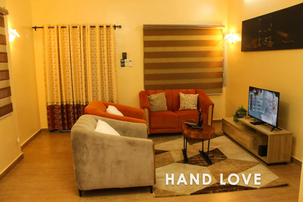 Hand Love 2