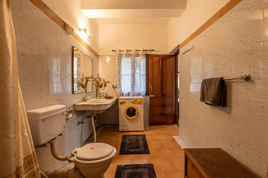 Lyn Eden - 3bhk villa near Company Garden by Roamhome