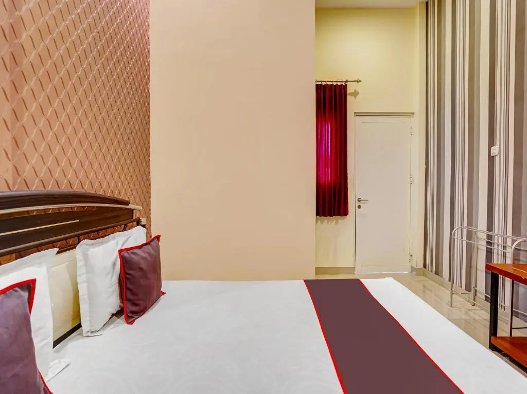 Collection O 91183 Hotel Bahagia Sampang