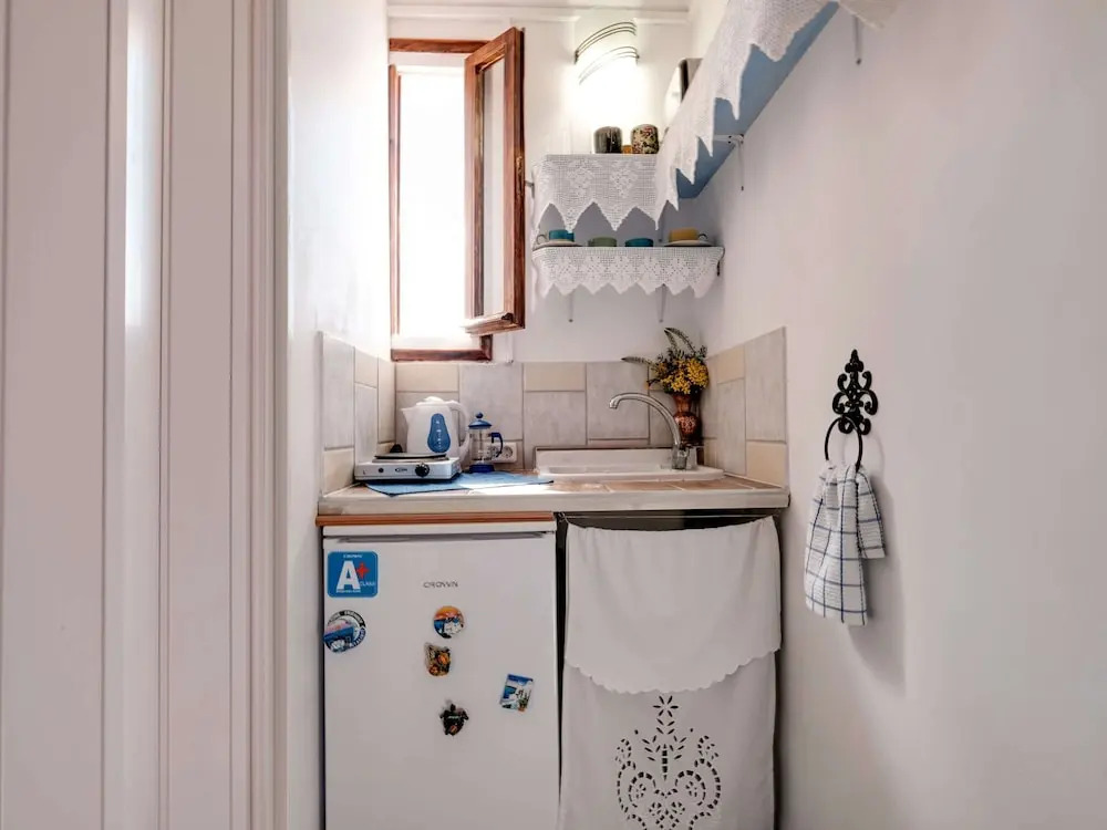Astra Holiday Home in Aegina Island With Gorgeous Sunset Views