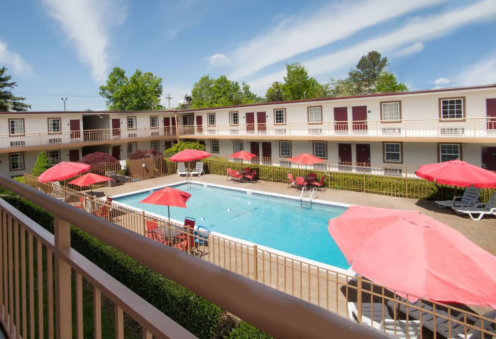 Red Roof Inn Knoxville North - Merchants Drive