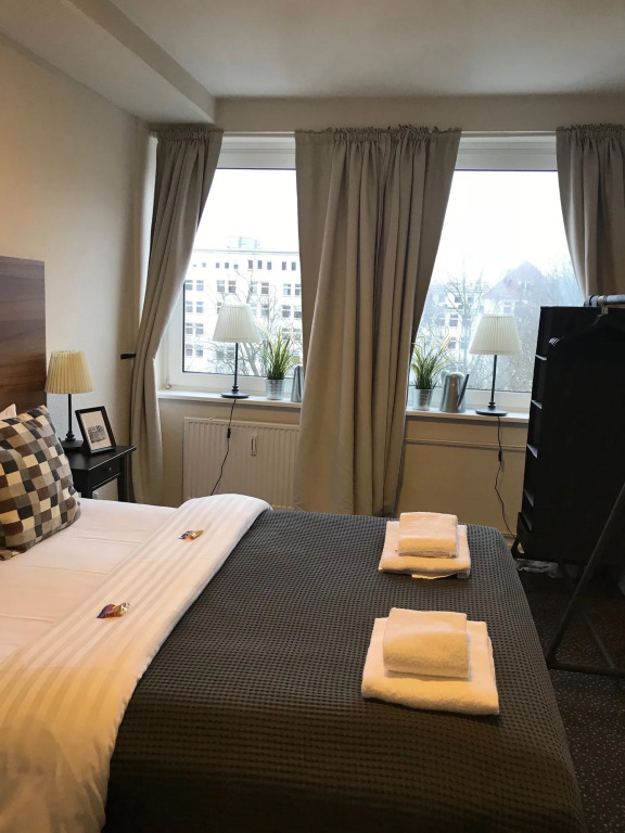 Hamburg Room