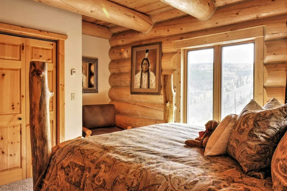 7 Mi to Granby Ranch: Secluded Cabin w/ Mtn Views!