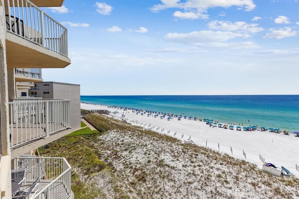 Inlet Reef 503 2 Bedroom Condo by RedAwning
