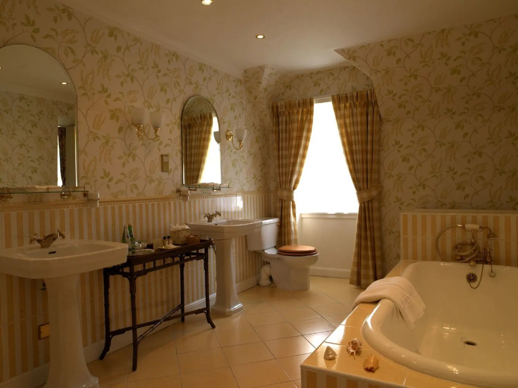 Knockinaam Lodge