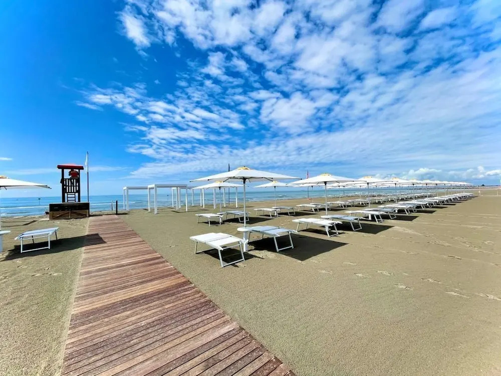 Laguna Faro Suites