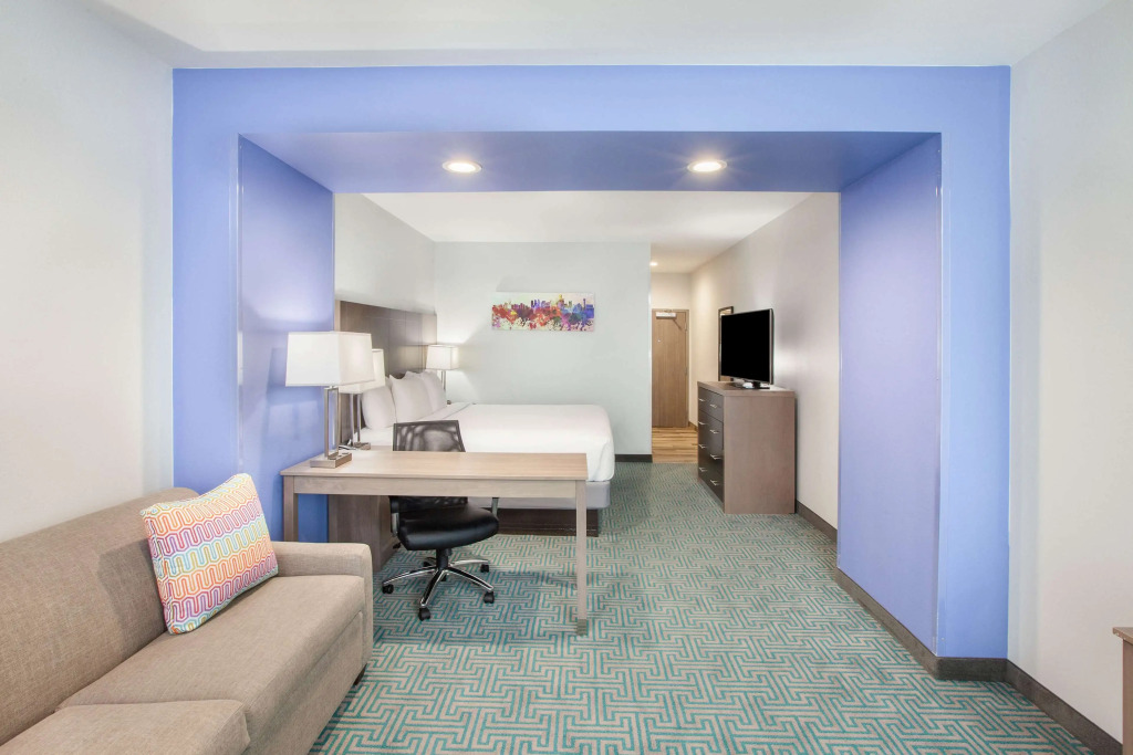 La Quinta by Wyndham Dallas Duncanville