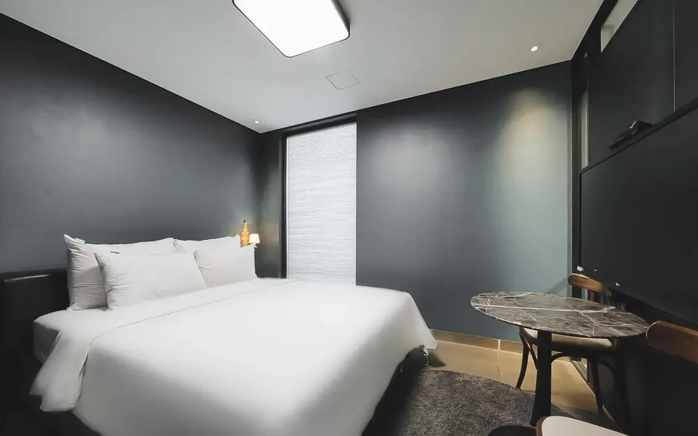 Harbor Bridge Hotel
