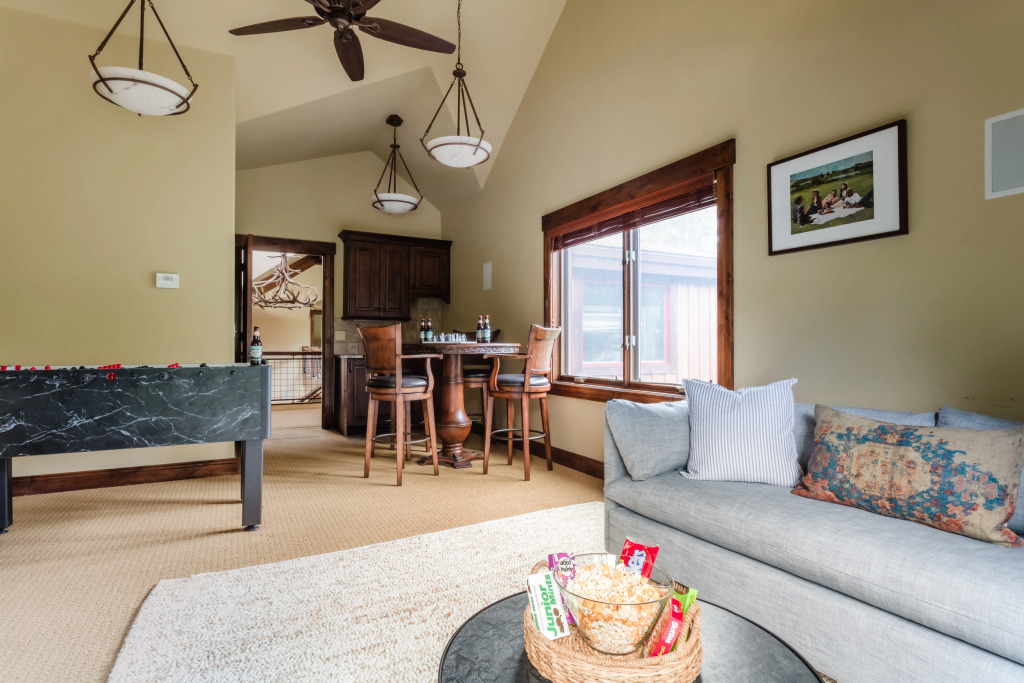 Fletcher by AvantStay | Mins Frm the Slopes & Main St | Mountain Cabin w/ Spa