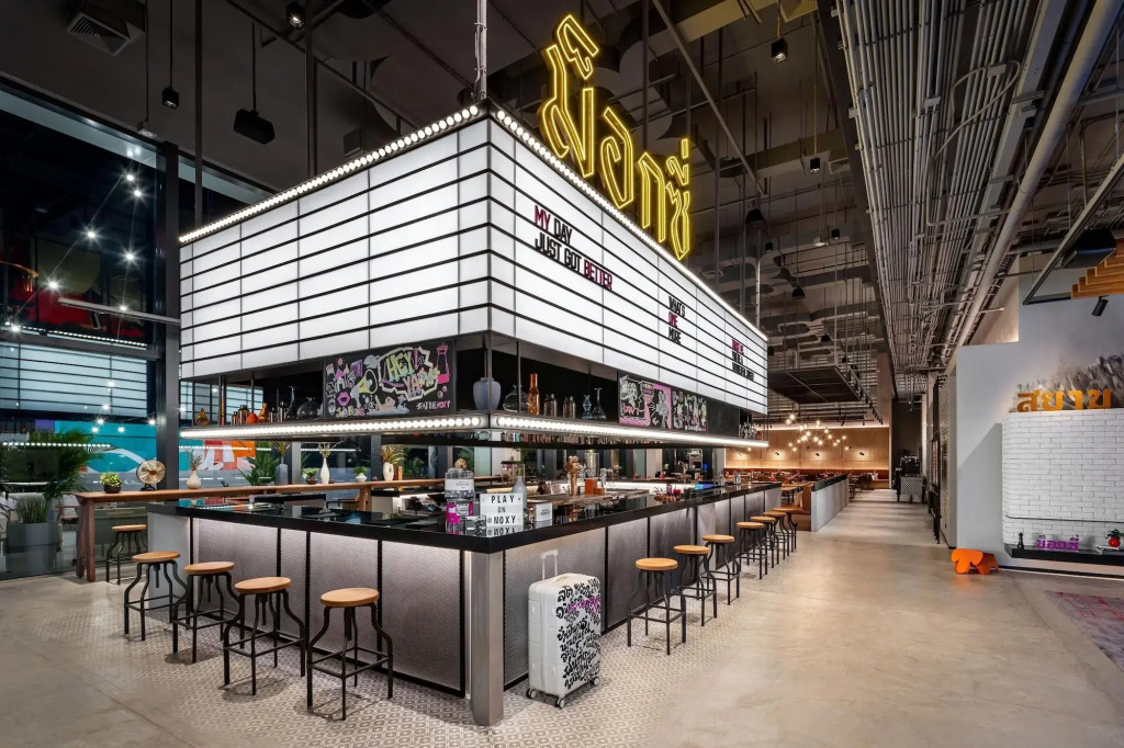 Moxy Bangkok Ratchaprasong