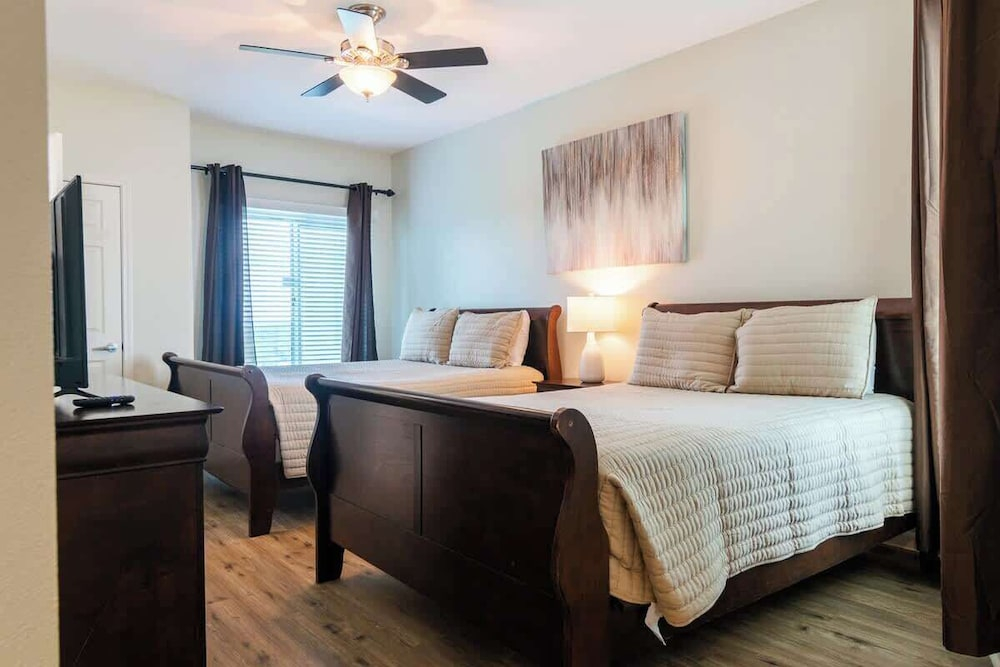 Spacious Beachview End Unit in Legacy Tower 2 -1101 - 3 Bedroom 3 Bath Condo