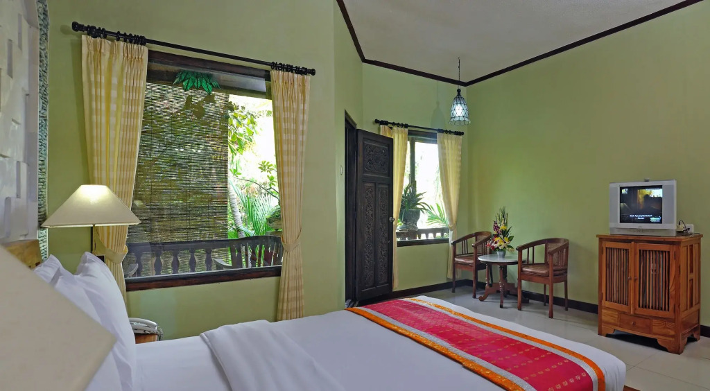 Отель Three Brothers Bungalows & Villas