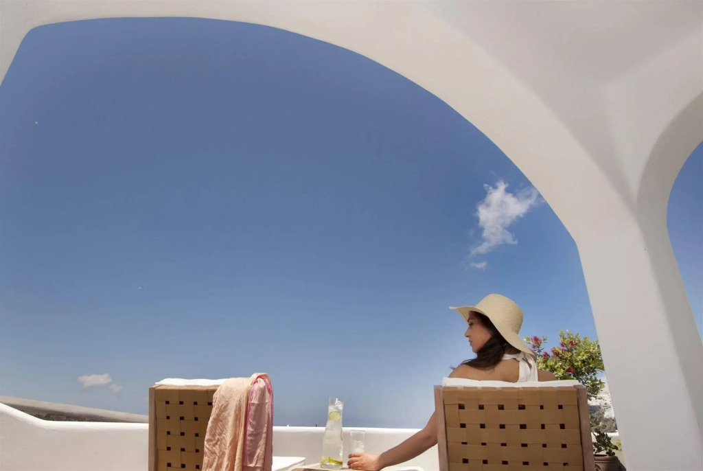 Allure Suites