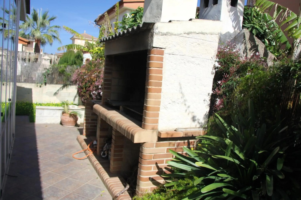 3 bedrooms villa with private pool enclosed garden and wifi at Marratxi 9 km away from the beach