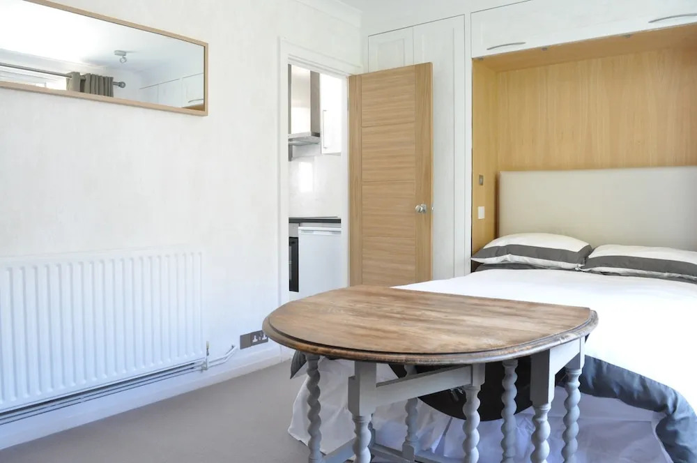 Knightsbridge 1 Bedroom Flat