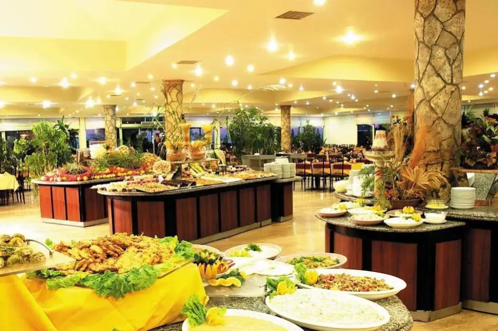 Senza Sunset Beach Hotel