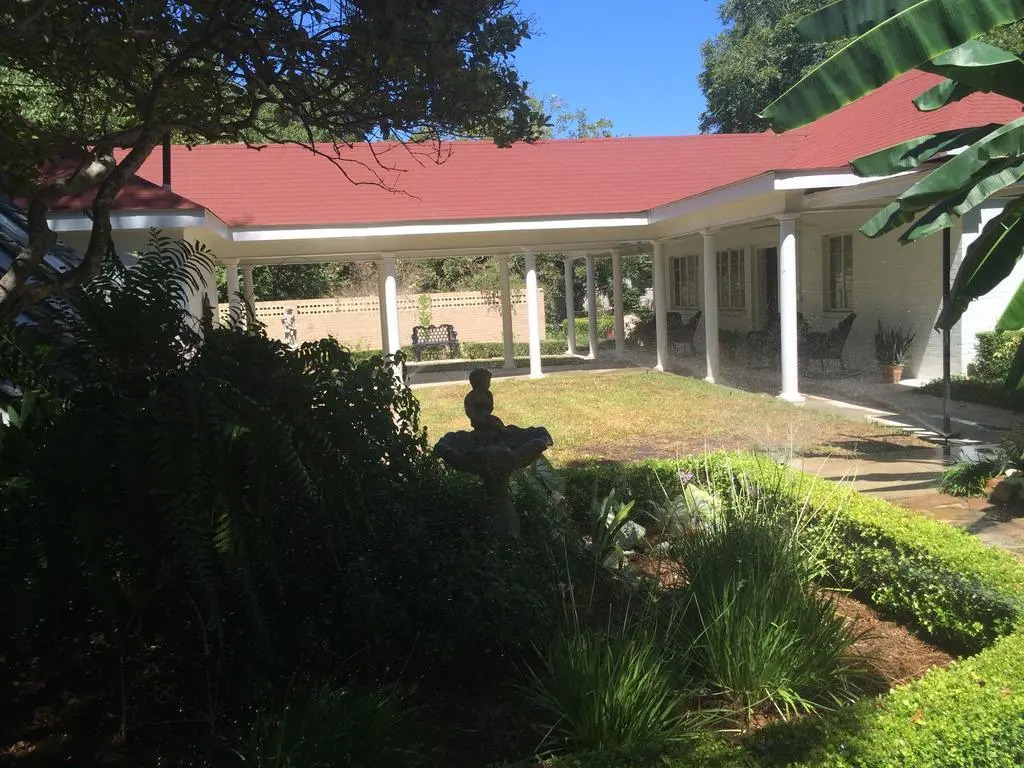 Belle Oaks Inn