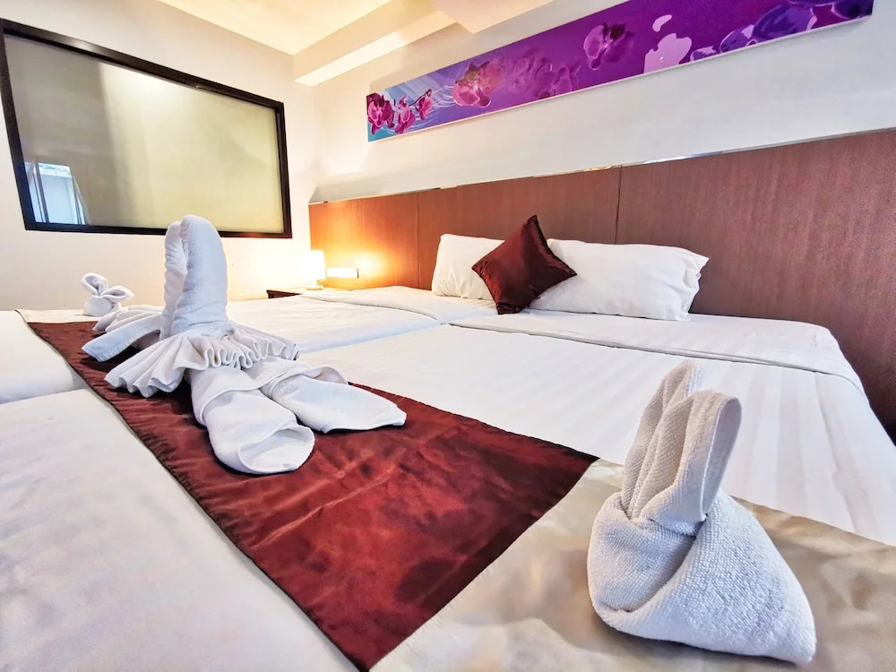 Scandia Beach Hotel - Soi 7 Best Location - 200m to Beach next to Food Market
