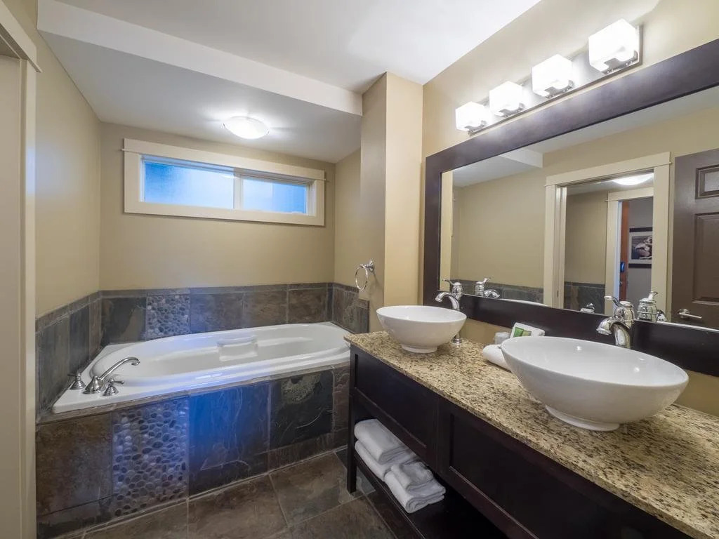 Creekside Suites @ Pacific Shores