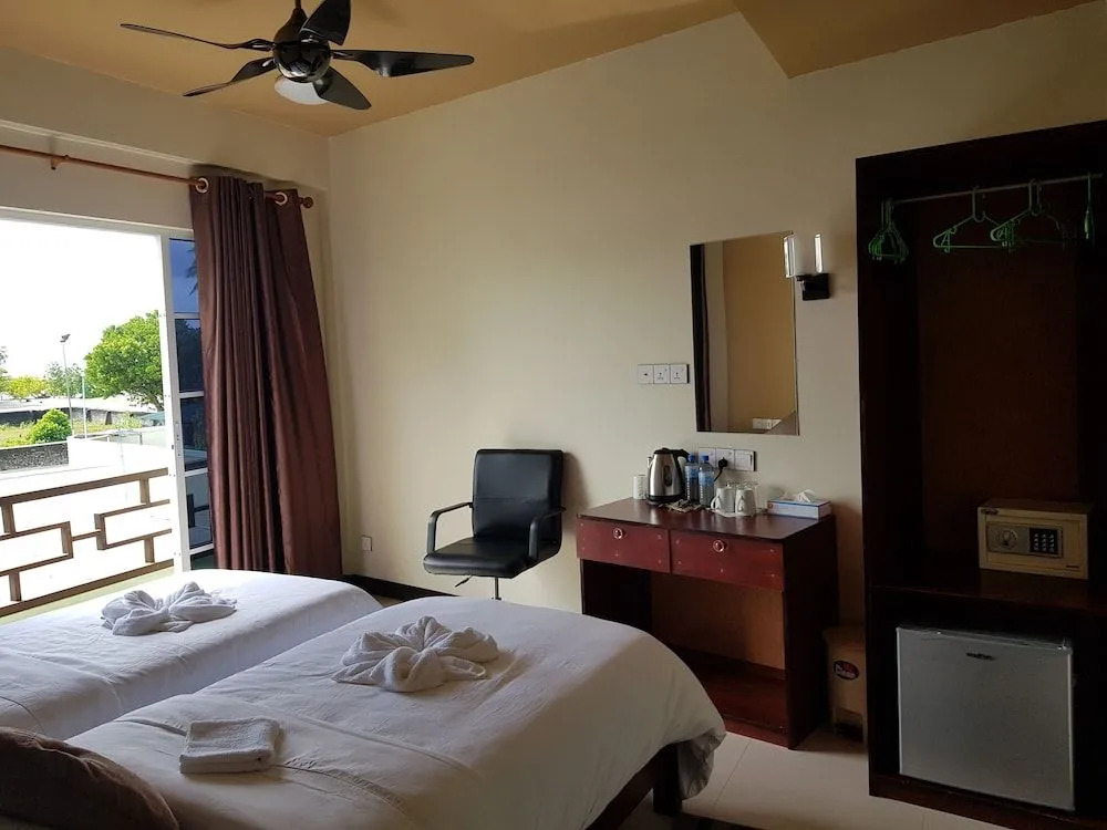 Hibiscus Holidays